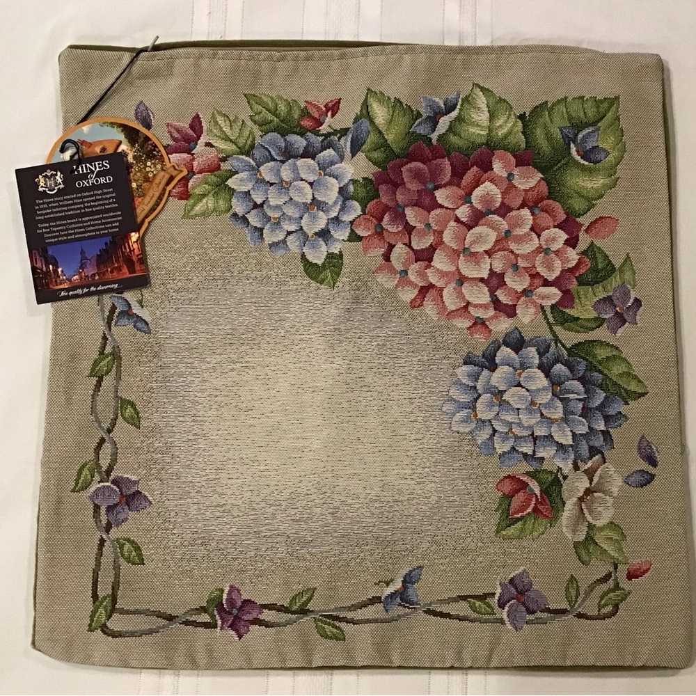 NEW Hines Of Oxford Tapestry Pillow Cover Hydrangea Bloom